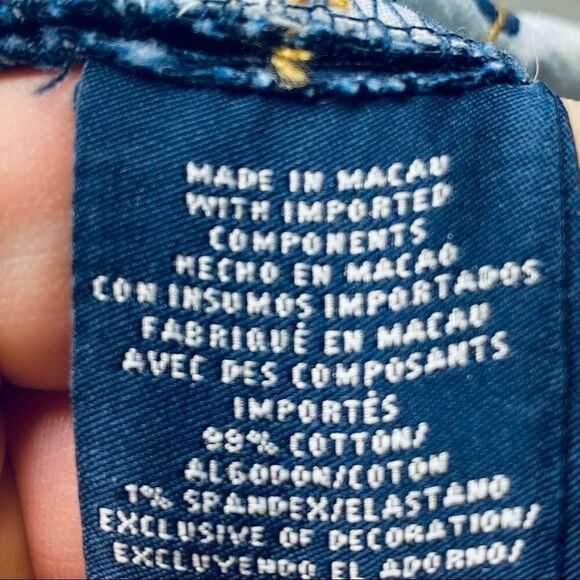 Liz Claiborne | NWT Cropped Denim Jeans - Picture 5 of 7